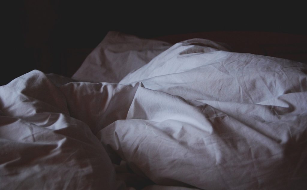 How to Avoid Bed Bugs While Traveling